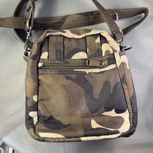 Lug‎ Infinity Collection Can Can Crossbody Bag Camo Print Travel Purse